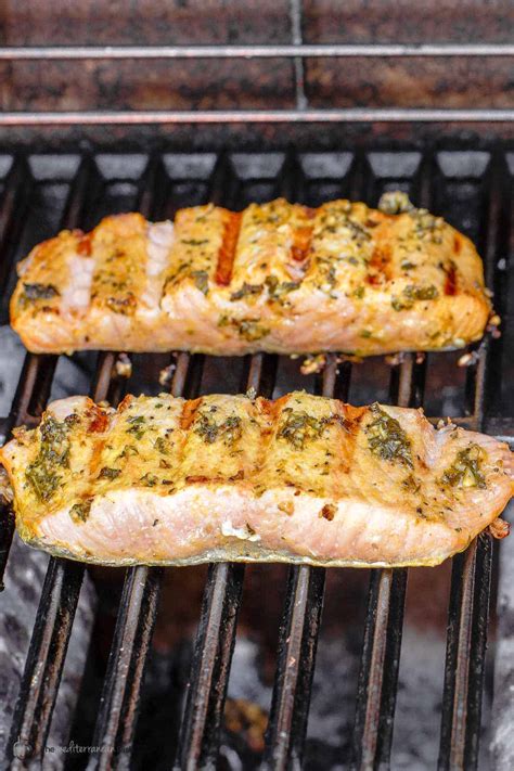 best way to grill salmon on a gas grill